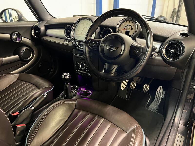 MINI CONVERTIBLE
