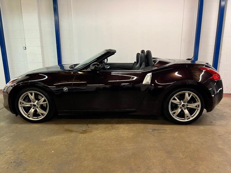NISSAN 370Z