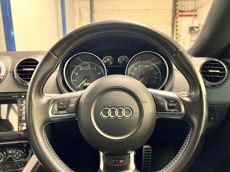 AUDI TTS