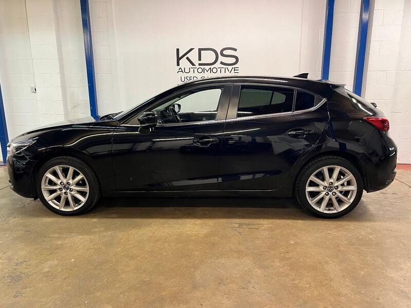 MAZDA MAZDA3