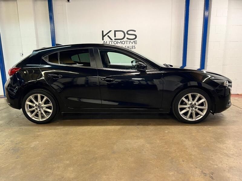 MAZDA MAZDA3