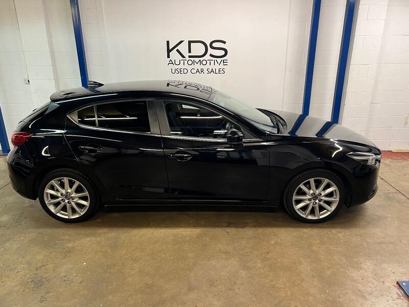 MAZDA MAZDA3