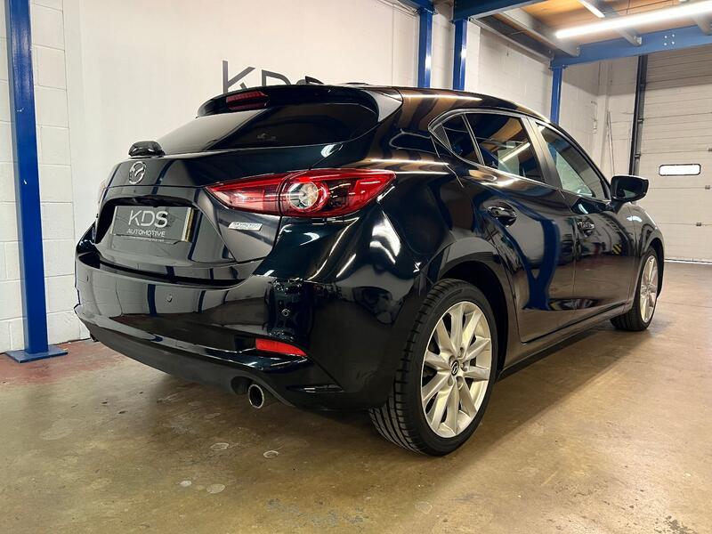 MAZDA MAZDA3