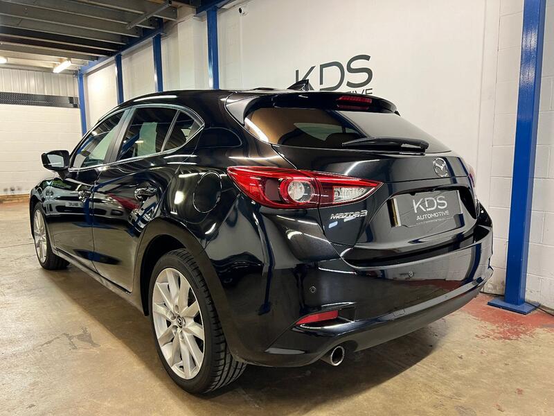 MAZDA MAZDA3
