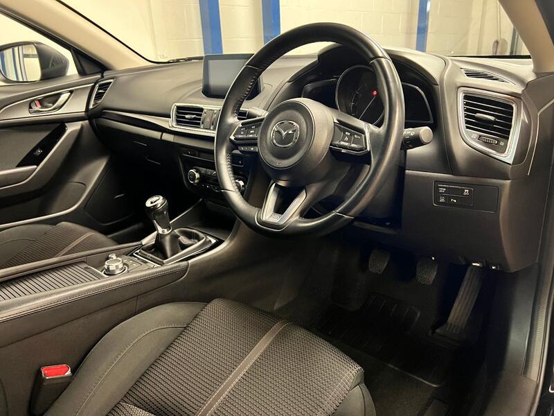 MAZDA MAZDA3