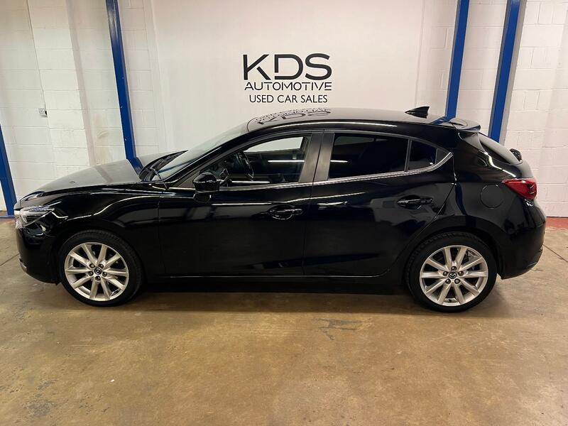 MAZDA MAZDA3