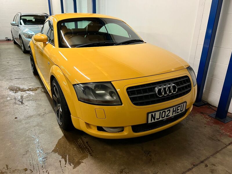 AUDI TT