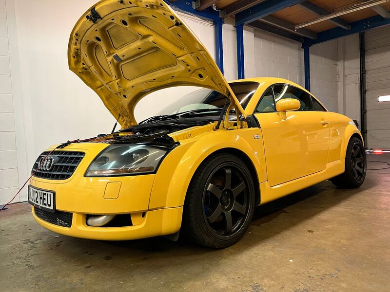 AUDI TT