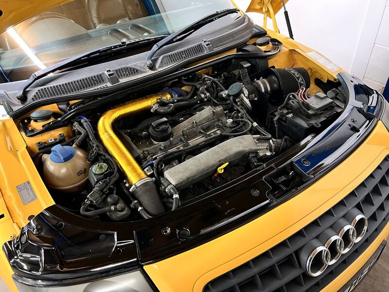 AUDI TT